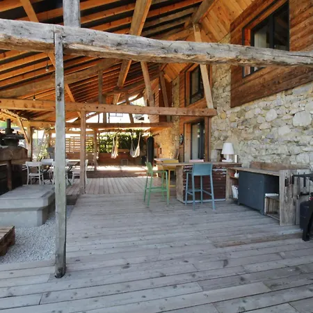 Maison De Charme Et De Loisirs Entre Et Monts Holiday home Gresy-sur-Aix