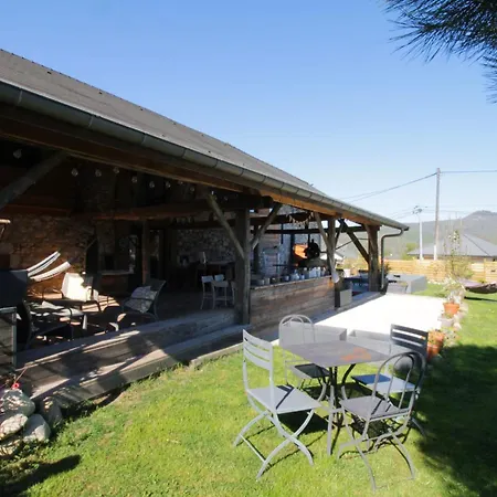 Maison De Charme Et De Loisirs Entre Et Monts Holiday home *