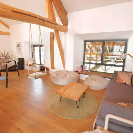 Maison De Charme Et De Loisirs Entre Et Monts Holiday home *